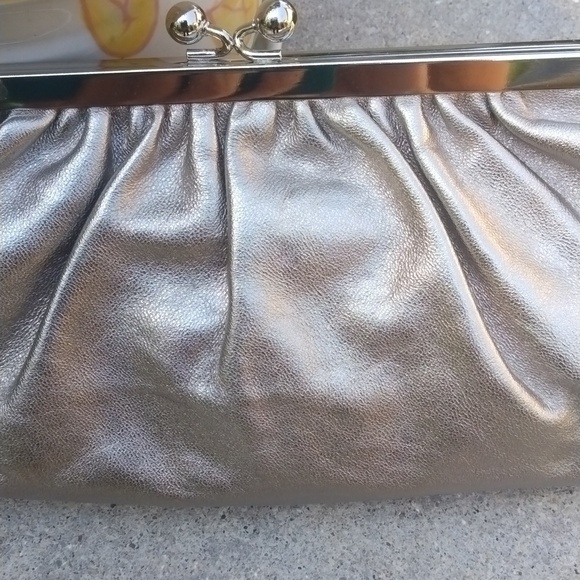 NWT Leather clutch purse EXPRESS, taupe pearl - Picture 12 of 15